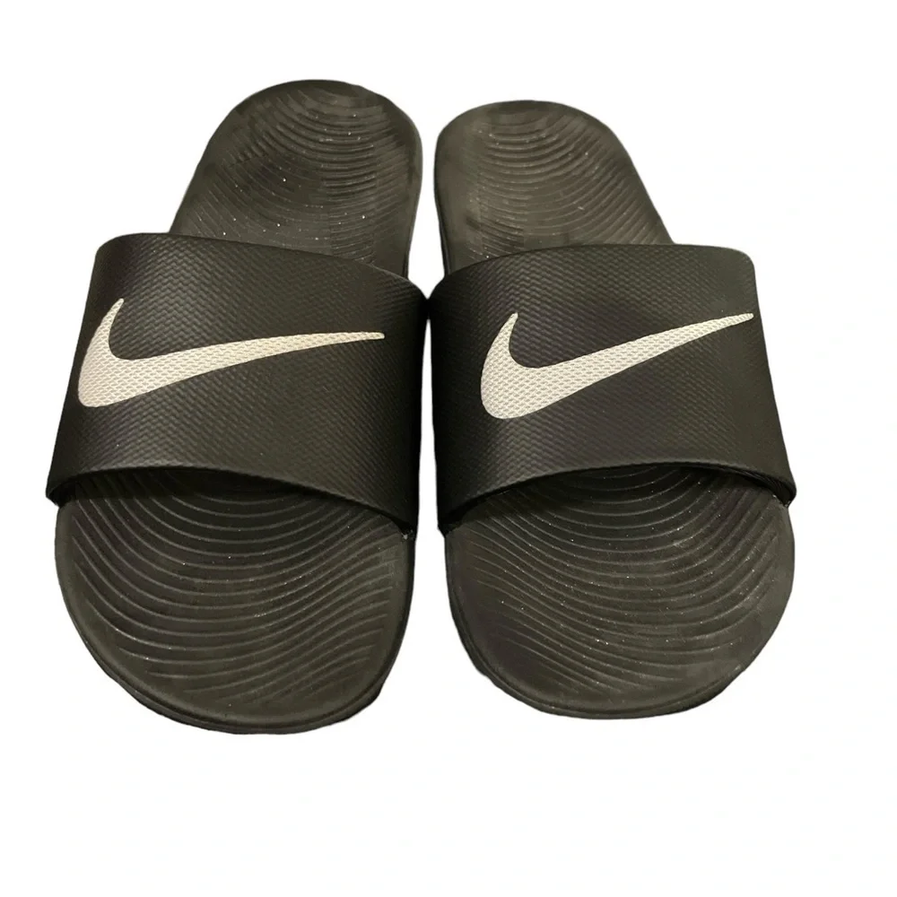 Nike Slides Iridescent Black Flip Flops Size 6Y 819352-001